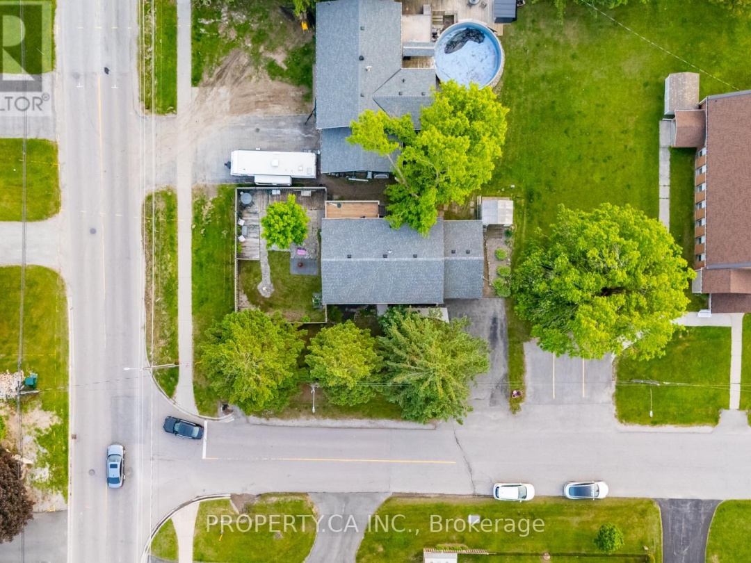 427 JAMIESON DRIVE, 