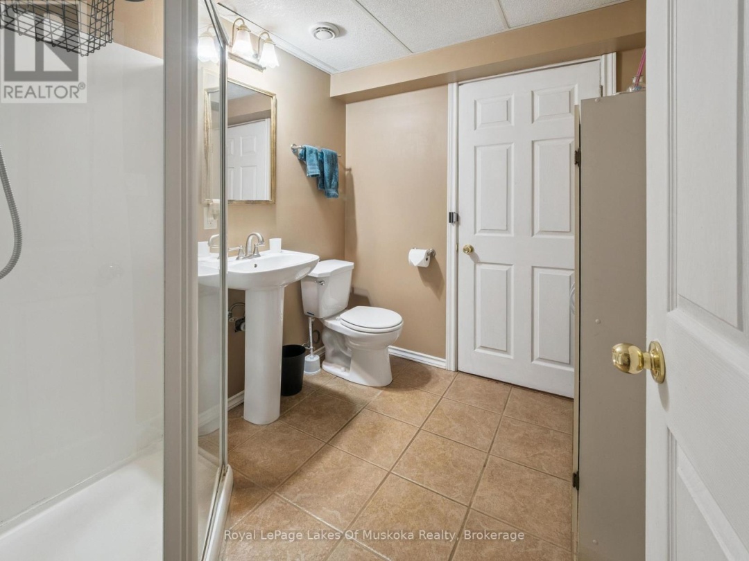 1441 CEDAR LANE, Bracebridge (Macaulay)