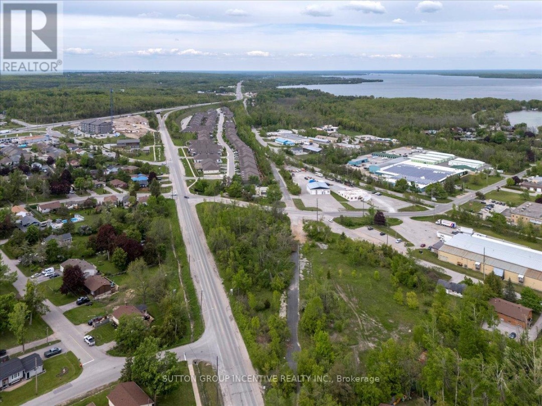 570 LACLIE STREET, Orillia