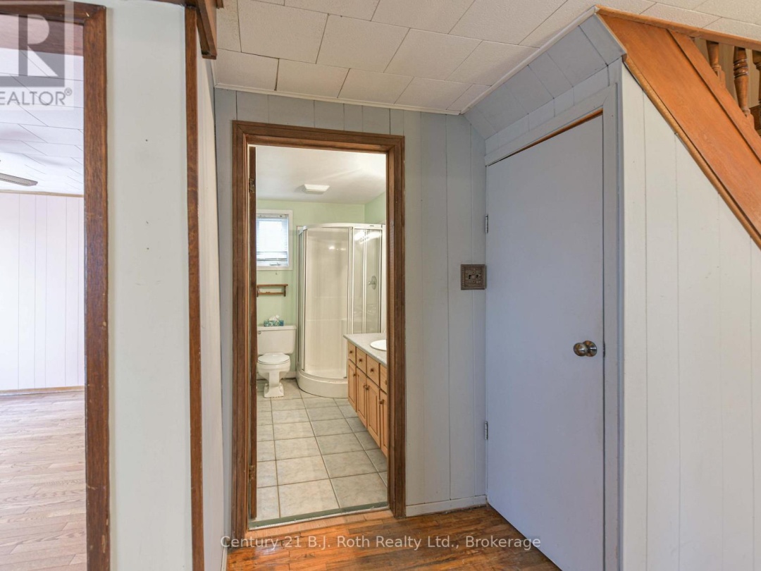 337 COLBORNE STREET W, 