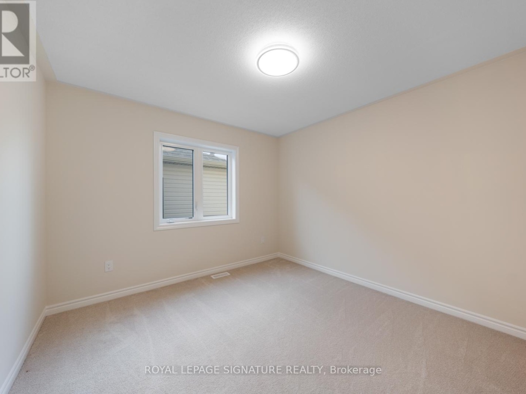 36 HILLCROFT WAY, 