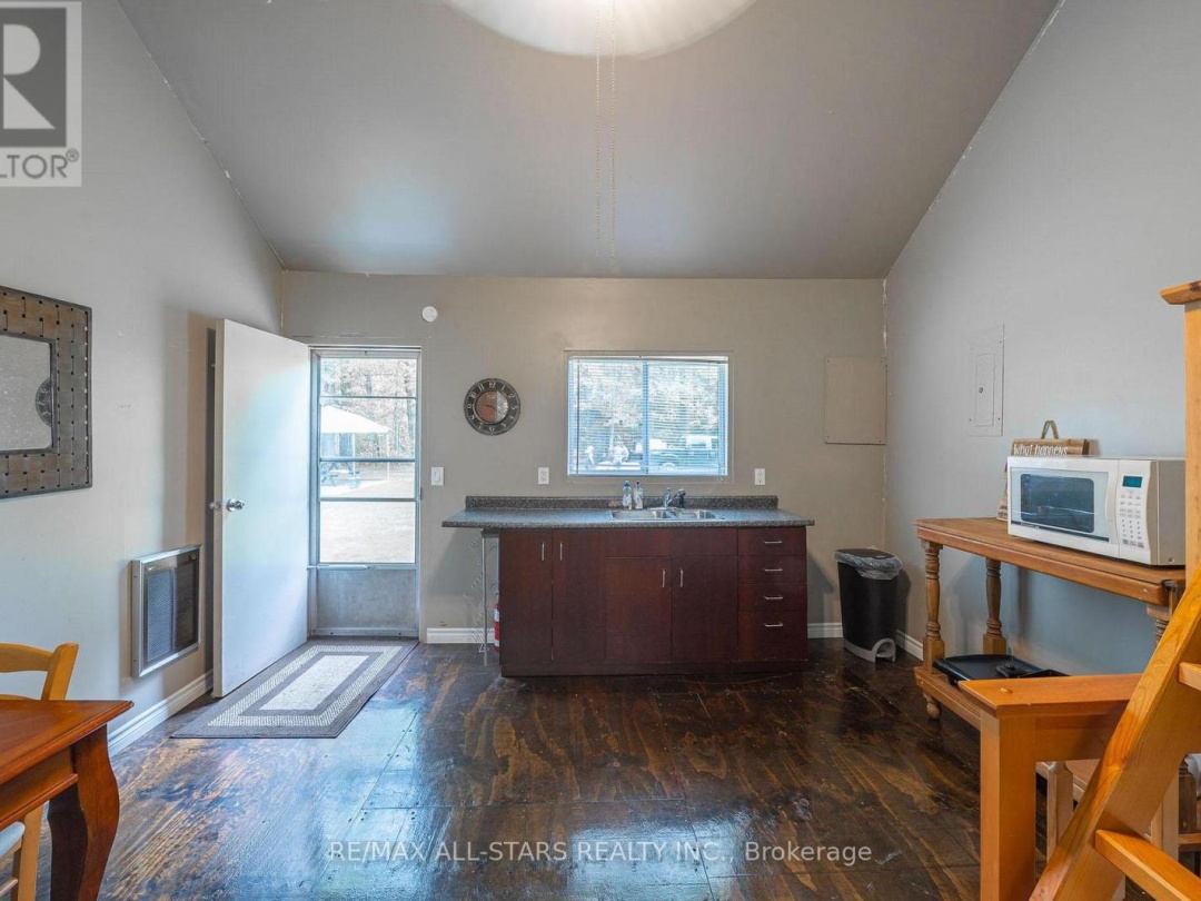 24 RELAX AVENUE, Gull River