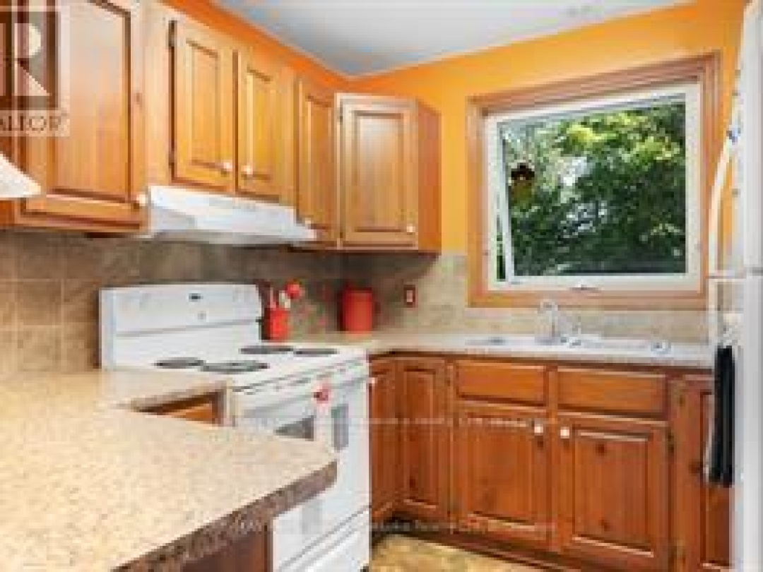 18 MEHARG DRIVE, Manitouwabing Lake