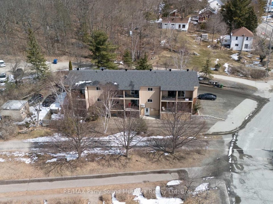 4 - 21 PROSPECT STREET, Parry Sound