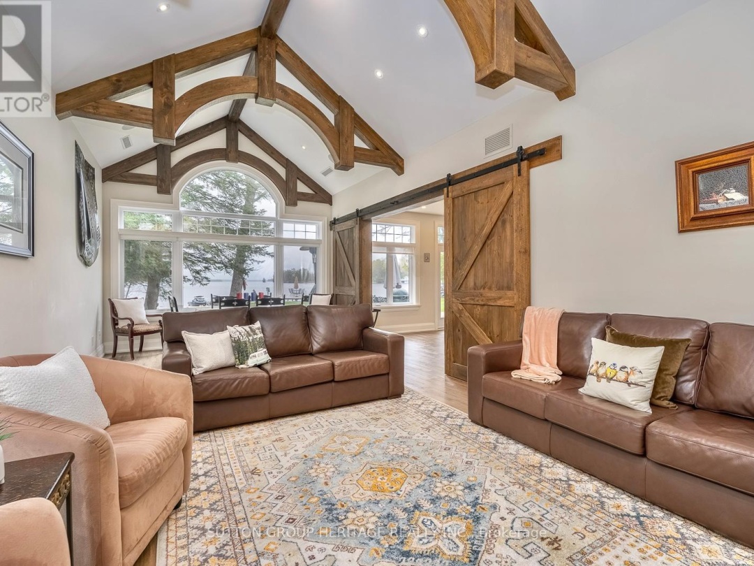 58 PIRATES GLEN DRIVE S, Pigeon Lake