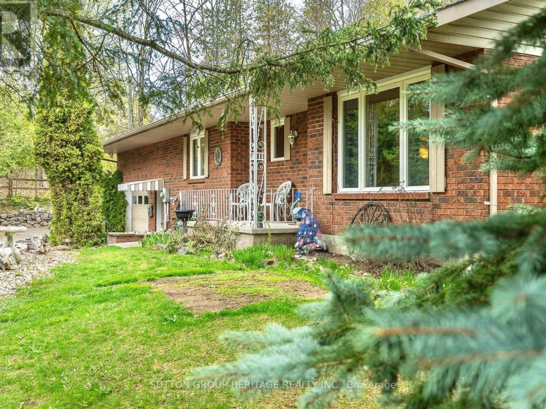 228 PIRATES GLEN DRIVE, Trent Lakes