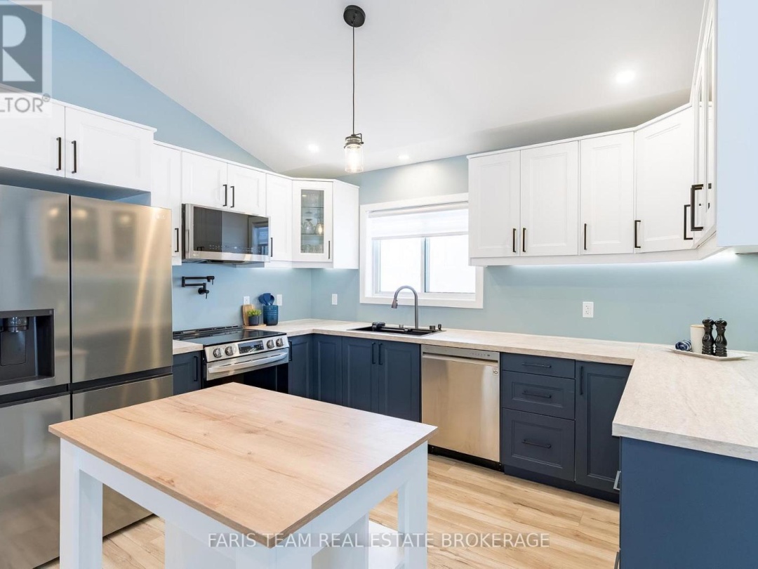 550 SECOND AVENUE, Tay (Port McNicoll)