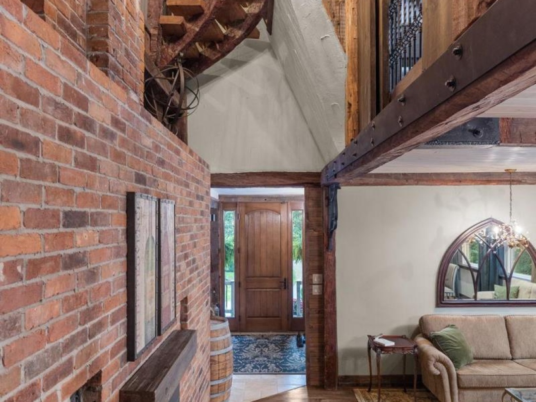 3686 AGNEW ROAD, 