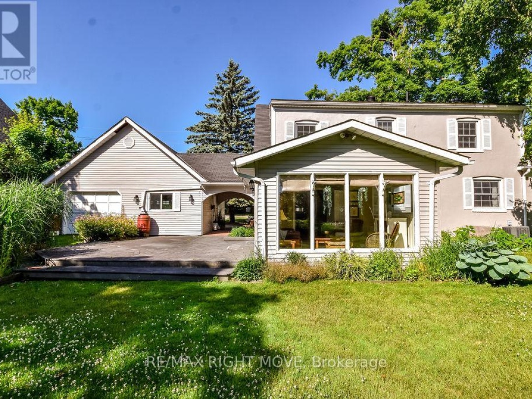 374 PETER STREET, 