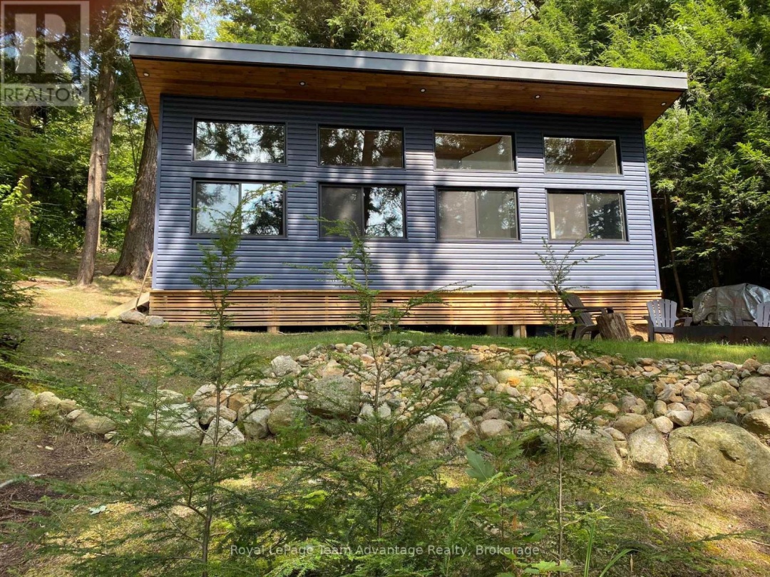 6-236 ISLAND, Otter Lake