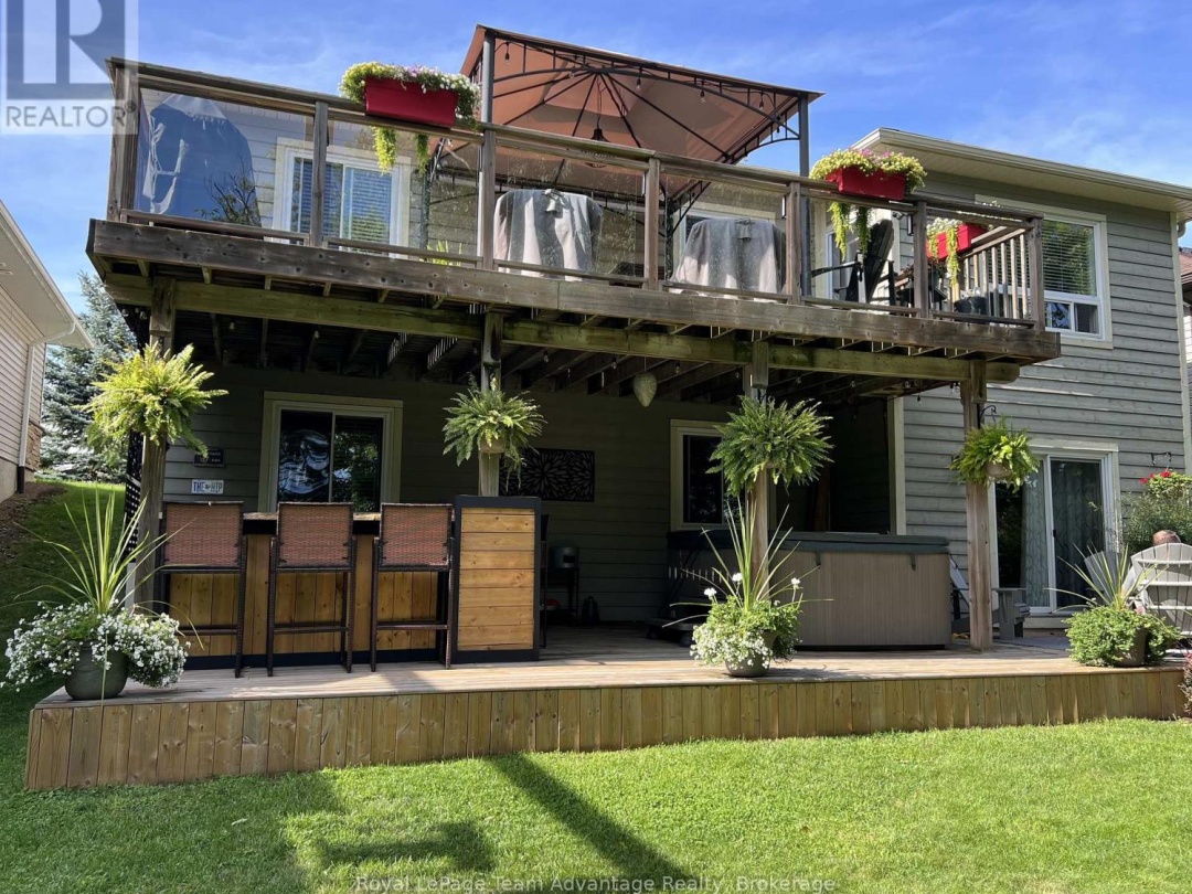 8 AVERY COURT, Parry Sound