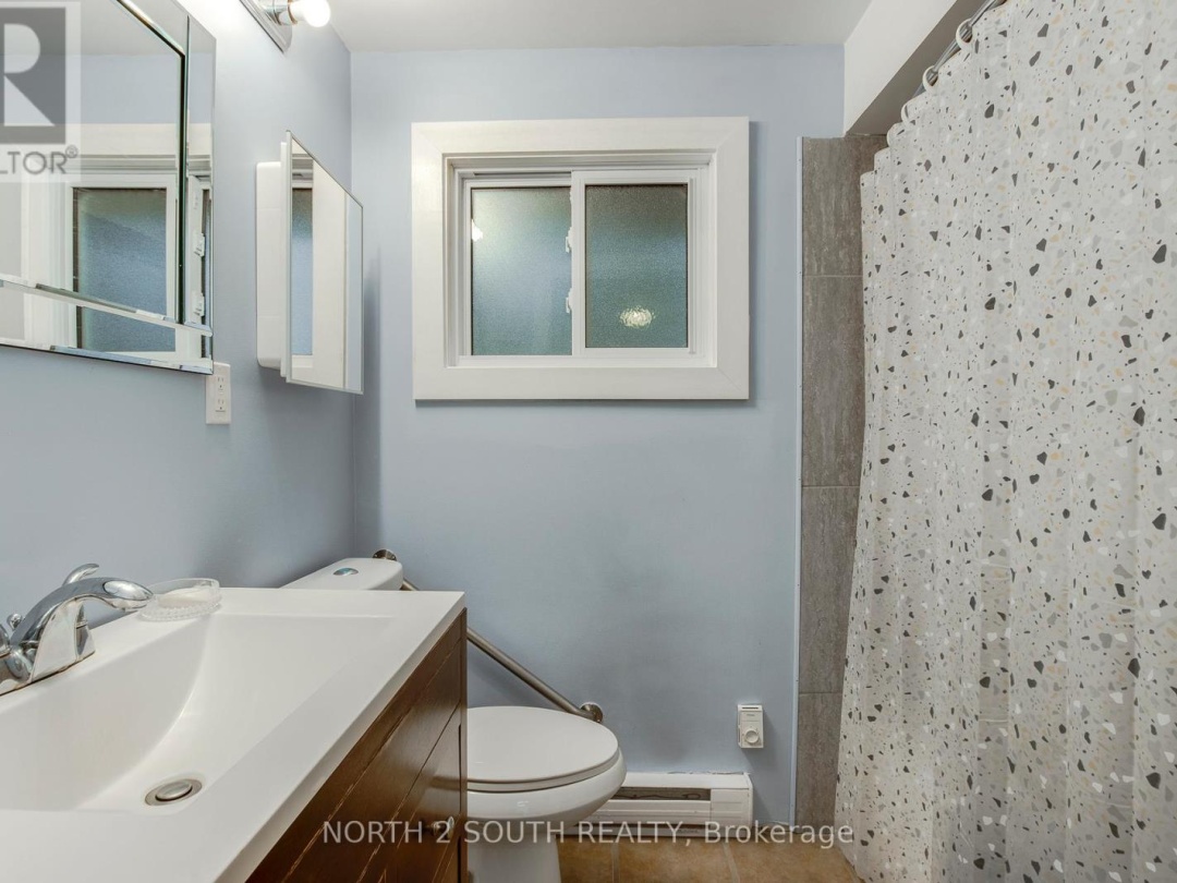 2512 HONEY HARBOUR ROAD, Georgian Bay (Baxter)