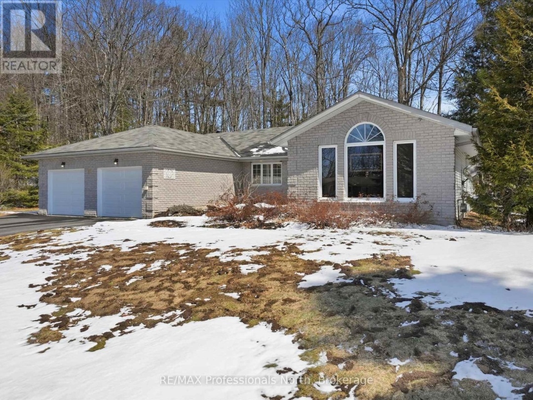 31 THE GRANITE BLUFF, Bracebridge (Macaulay)