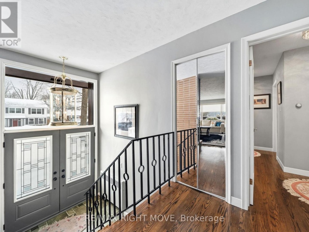 220 BELMORAL DRIVE, Orillia