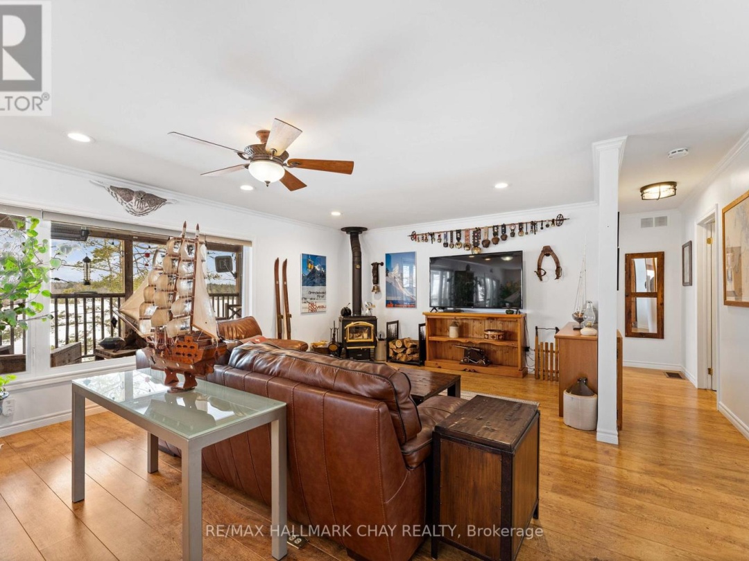 137 PICKEREL POINT ROAD, Gloucester Pool