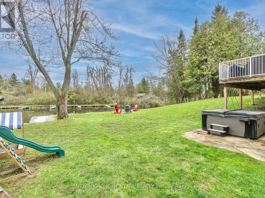191 PIRATES GLEN DRIVE E, Pigeon Lake