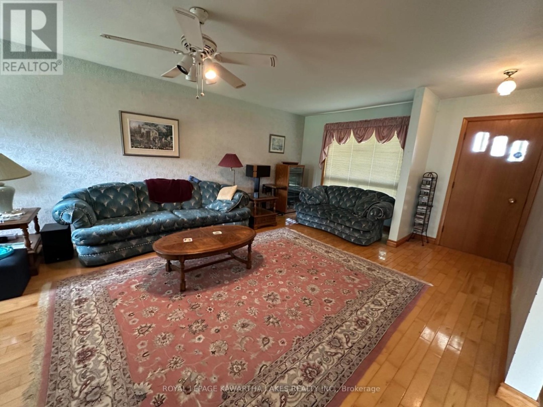17290 SIMCOE STREET, 