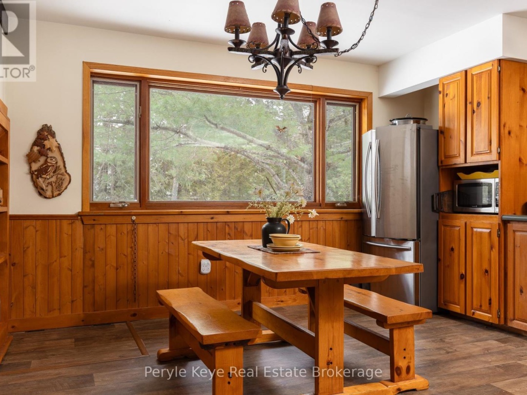 2391 LIMBERLOST ROAD, Dotty Lake