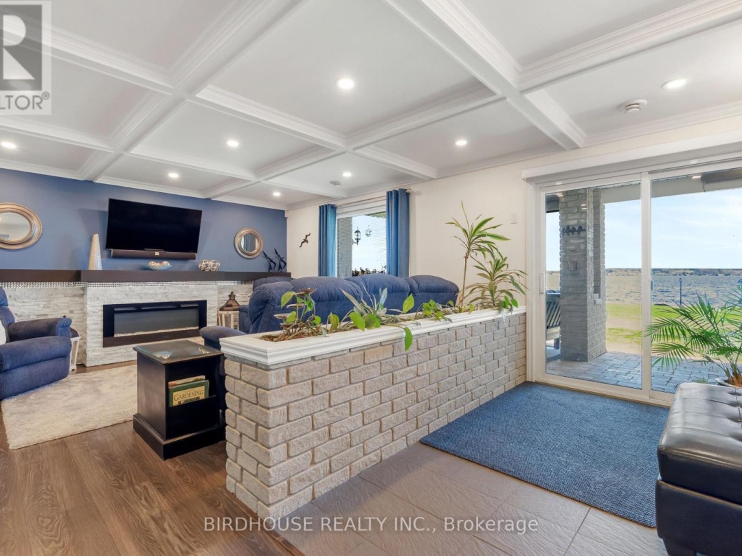 145 BEEHIVE DRIVE, Sturgeon Lake