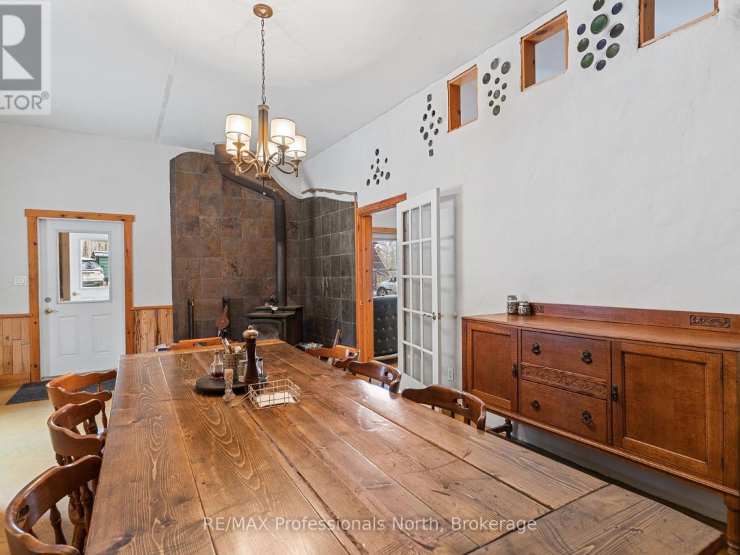 1127 BOBCAYGEON ROAD, Minden Hills (Anson)