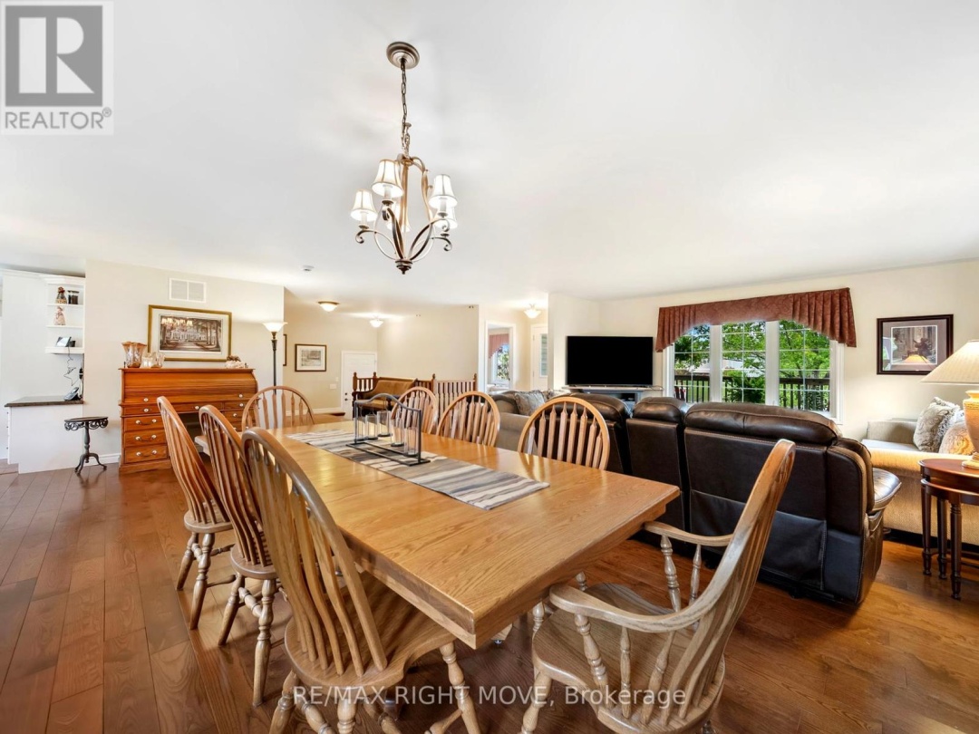 4672 ZACHARY CRESCENT, Ramara (Atherley)