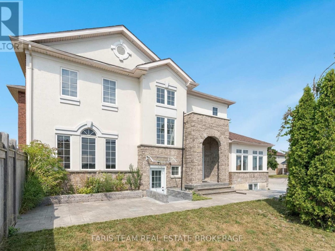 2 VANESSA DRIVE, Orillia