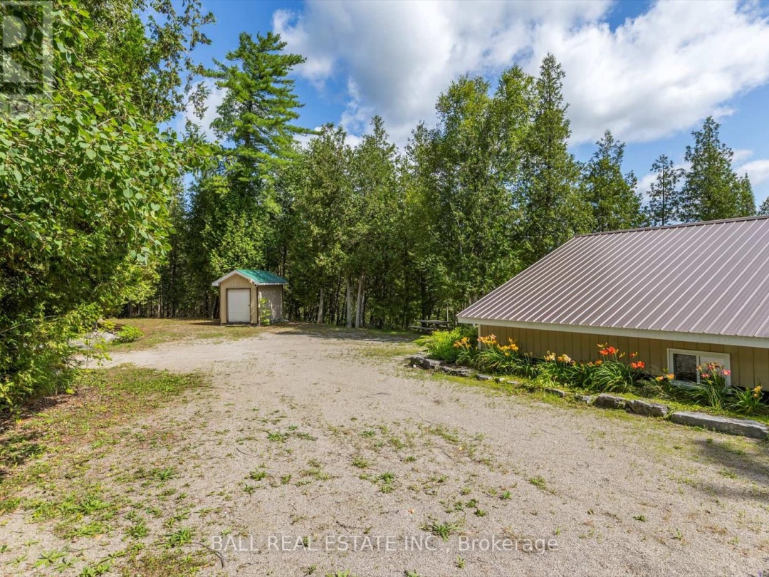 1330 COUNTY RD 49, 