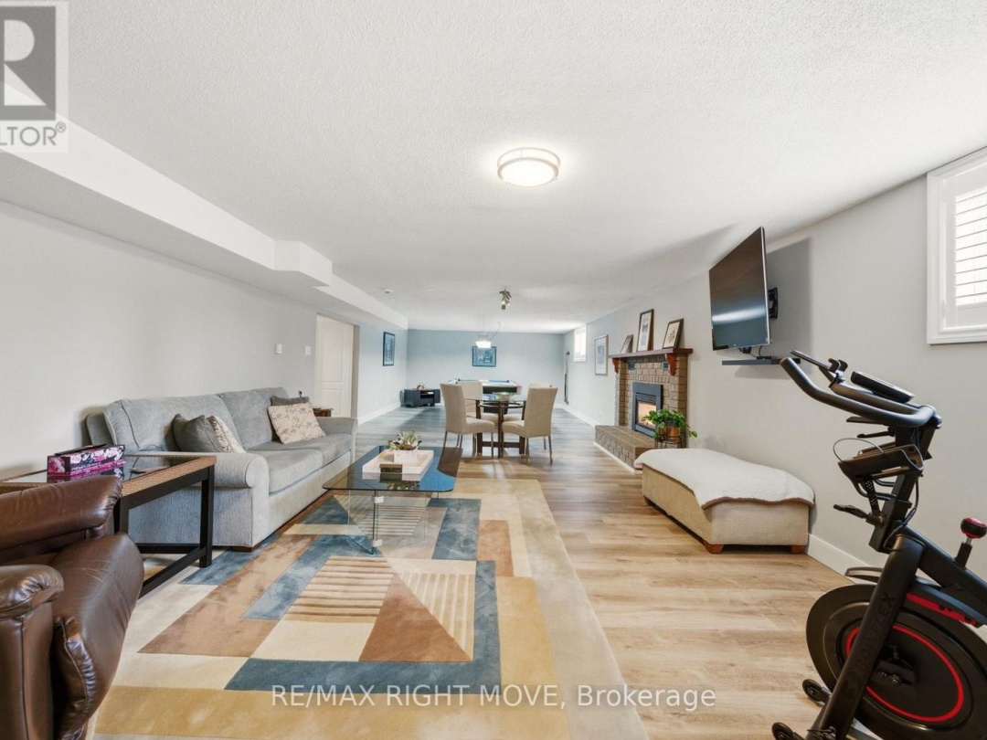 2 LAVENDER COURT, Ramara