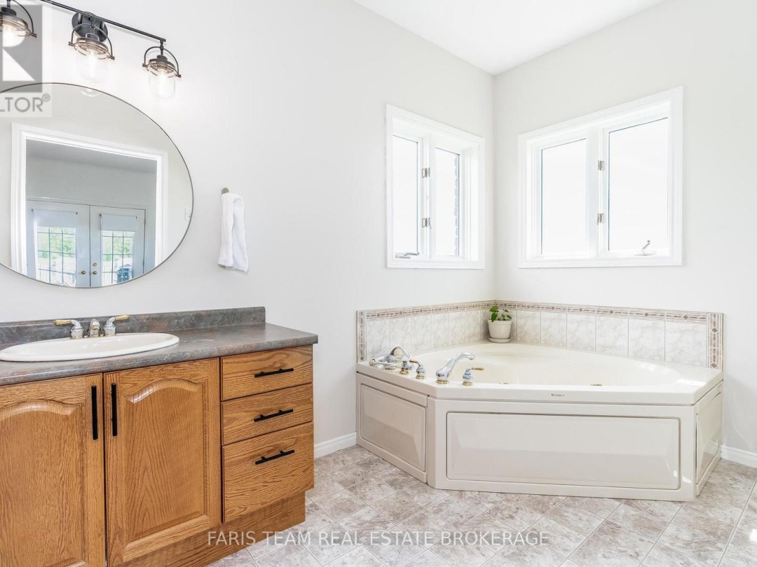 1461 UPPER BIG CHUTE ROAD, 