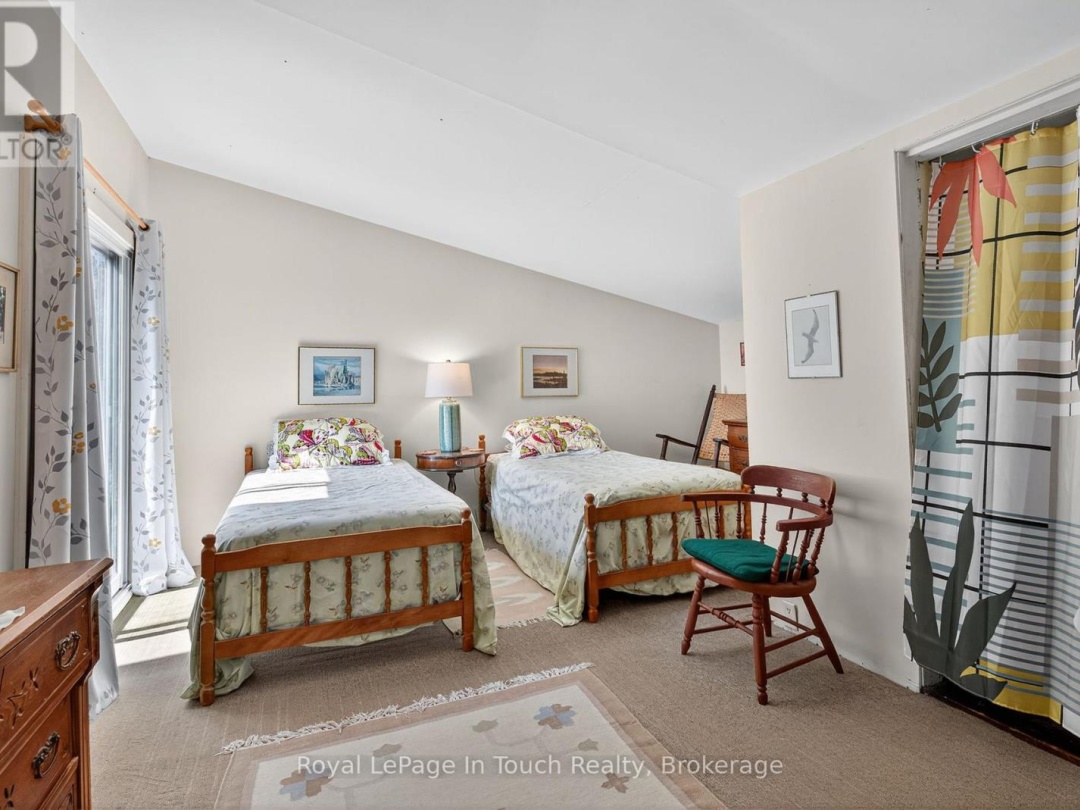 34 B320 SANS SOUCI ISLAND, Georgian Bay