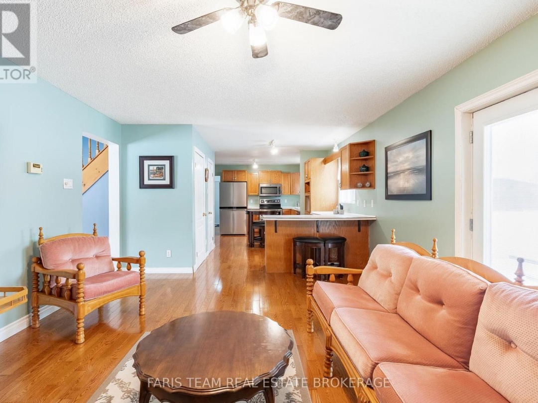 2104 NEWTON STREET, Tay