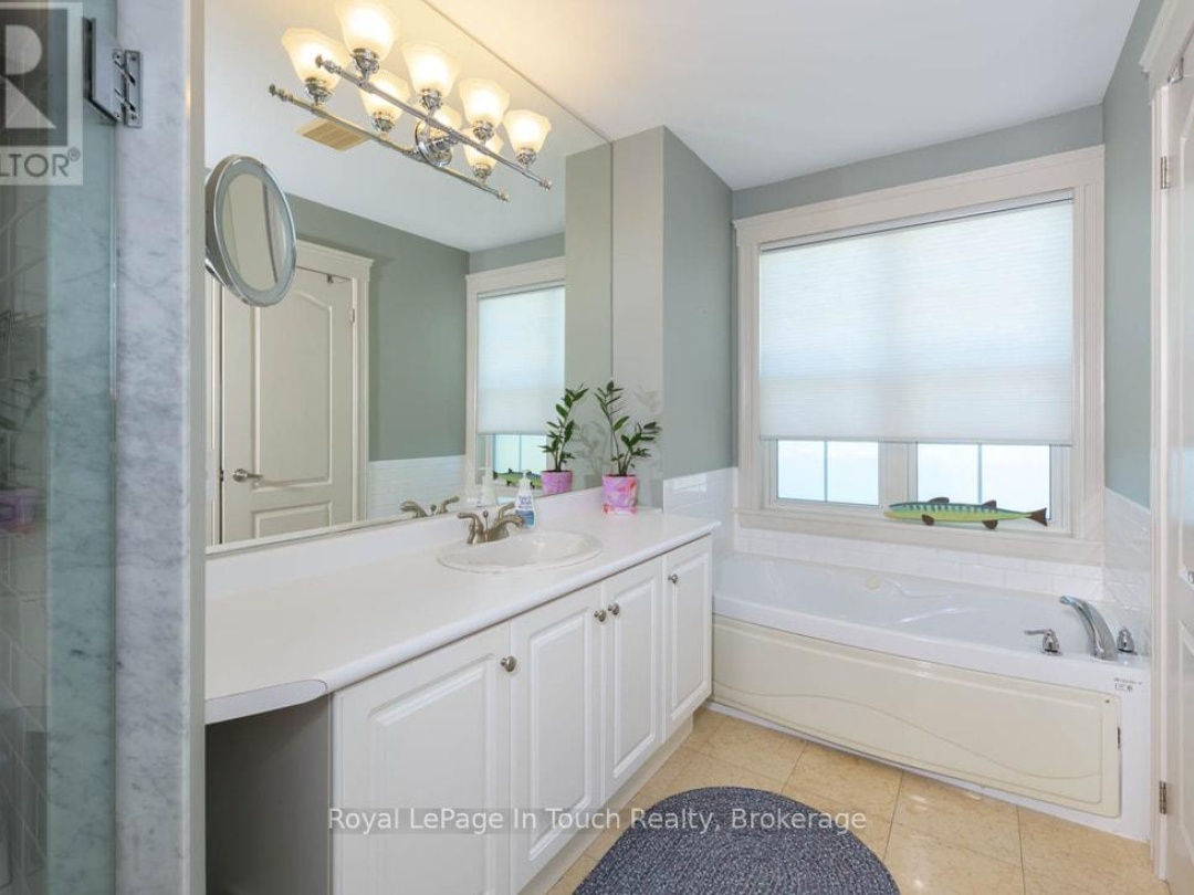 102 WYCLIFFE COVE, Georgian Bay