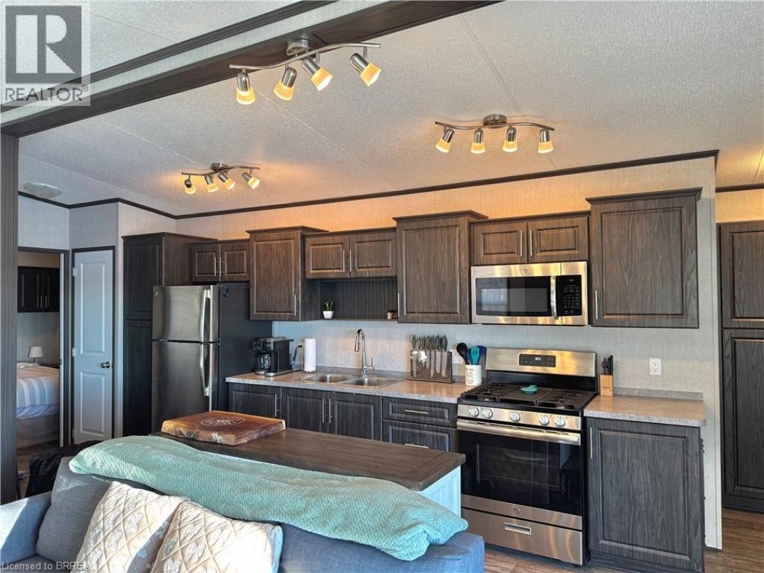 1336 SOUTH MORRISON LAKE Road Unit# 23 Riverside, Kilworthy