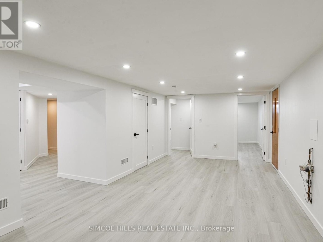 106 NORTH STREET W, 