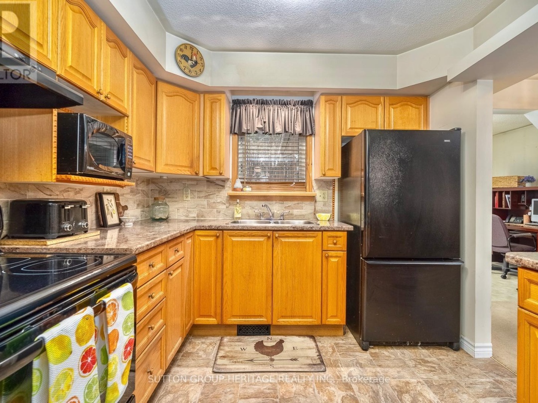 228 PIRATES GLEN DRIVE, Trent Lakes