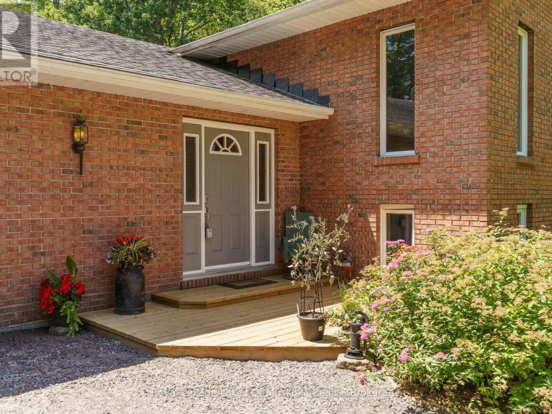 1020 AMELIA CRESCENT, Gravenhurst (Morrison)