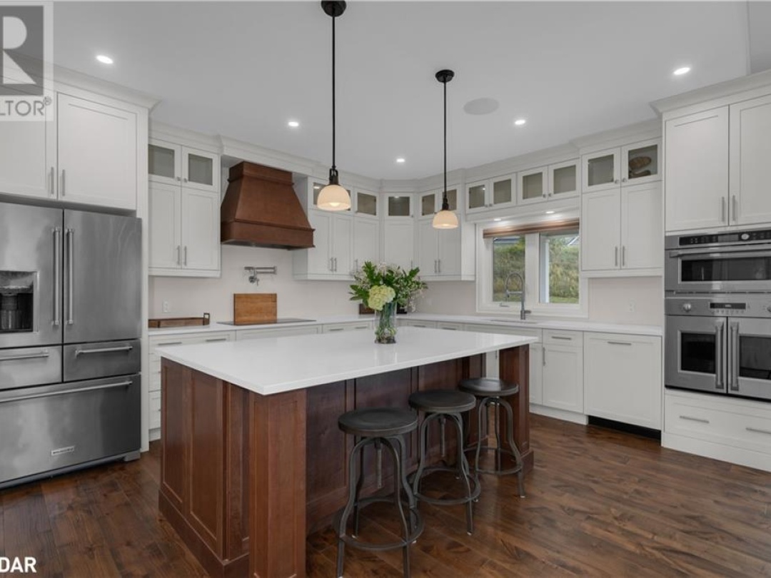 28 THOROUGHBRED Drive, Oro-Medonte