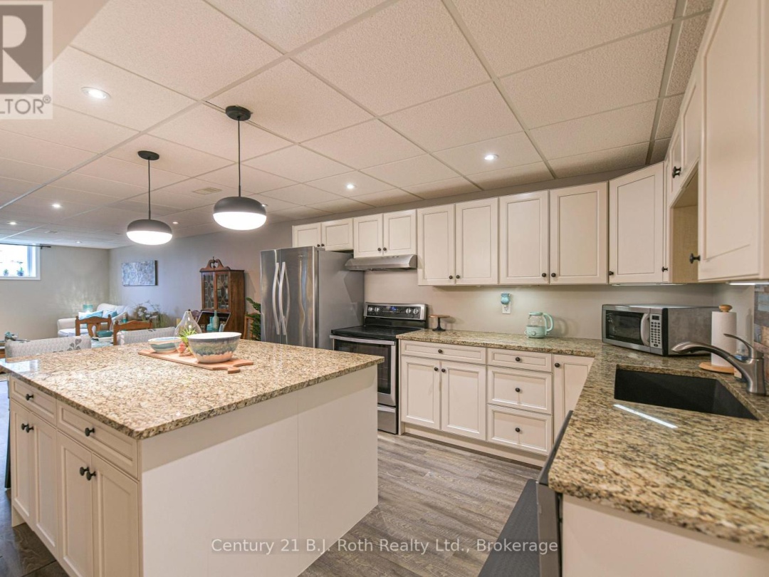 3577 PETER STREET, Ramara