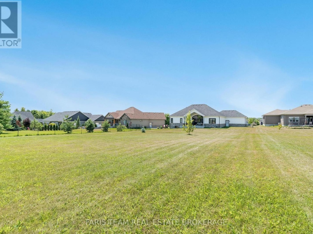 5 BREANNA BOULEVARD, Oro-Medonte (Prices Corners)