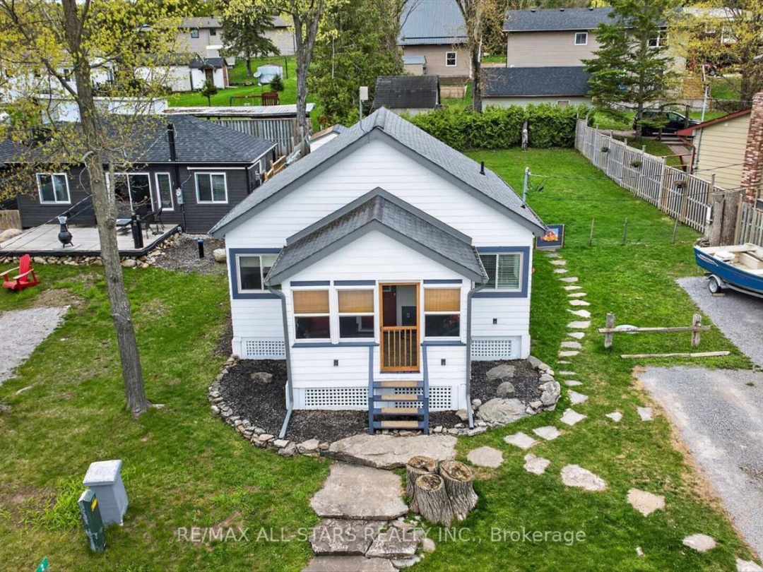 2 ELDER STREET, Sturgeon Lake