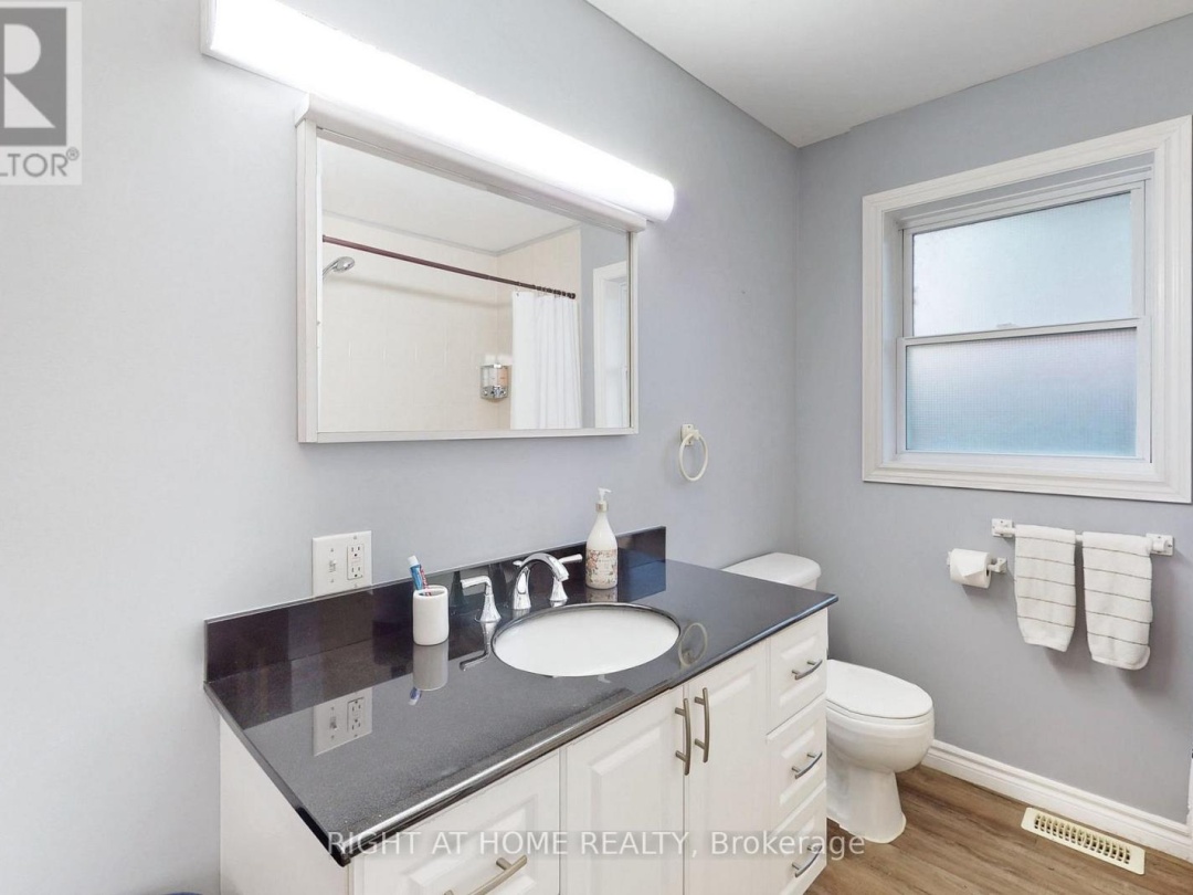 62 ANTIQUARY ROAD, Canal Lake