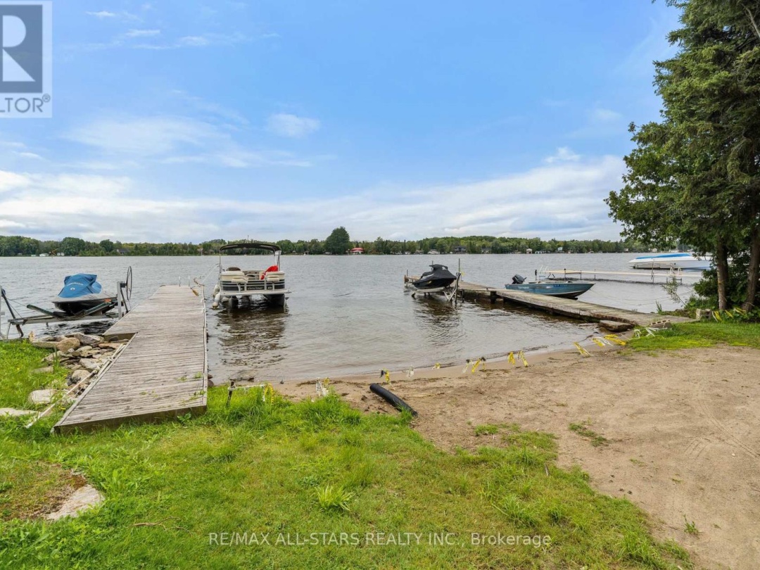 93 STURGEON GLEN ROAD, 