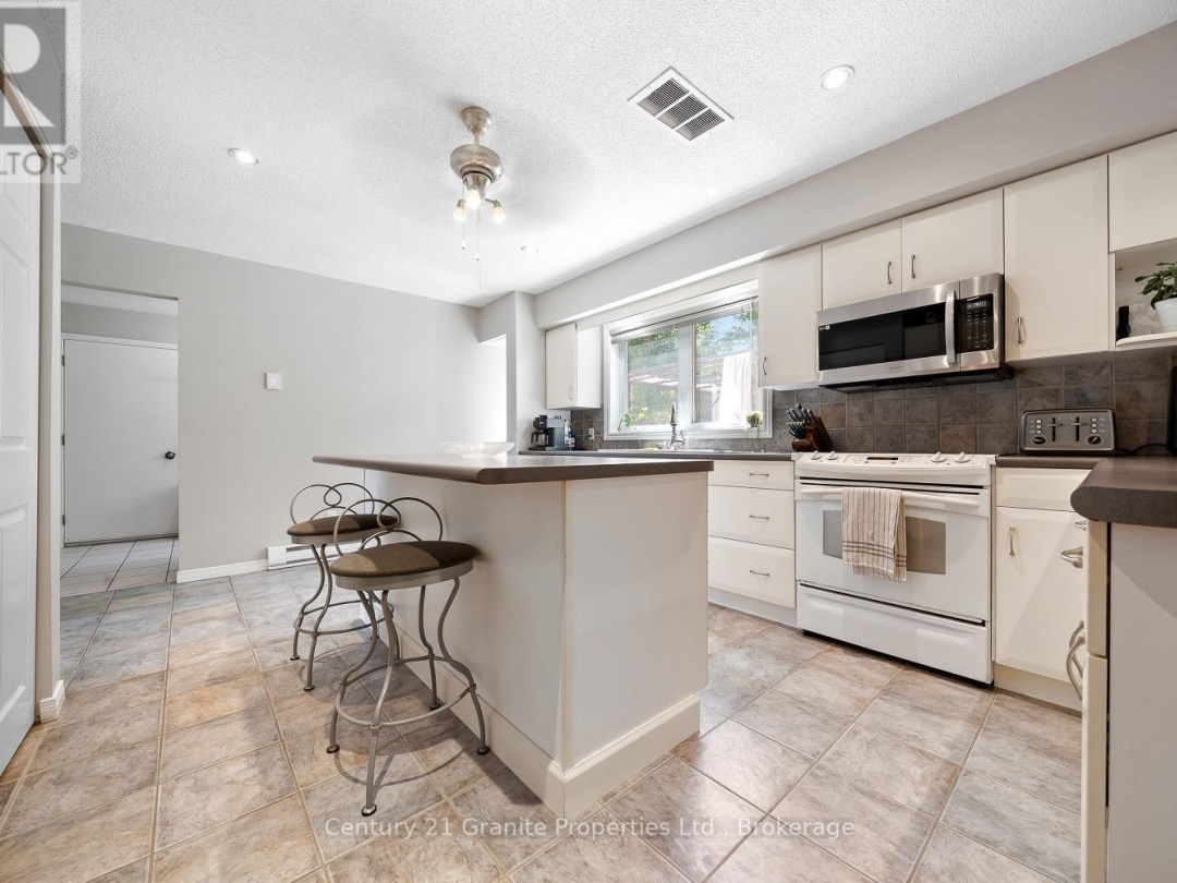 7 TUDHOPE STREET, 