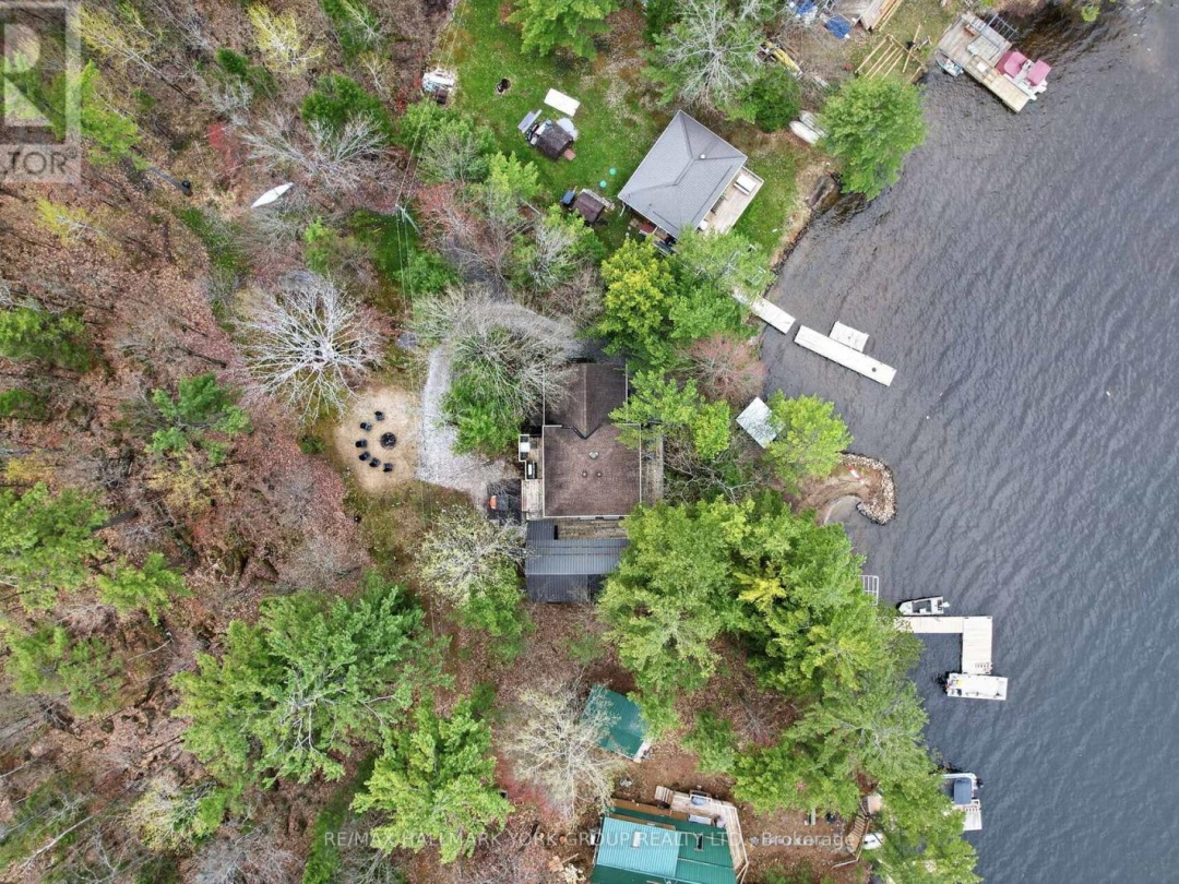 45 ISLAND 2ML ISLAND, Morrison Lake
