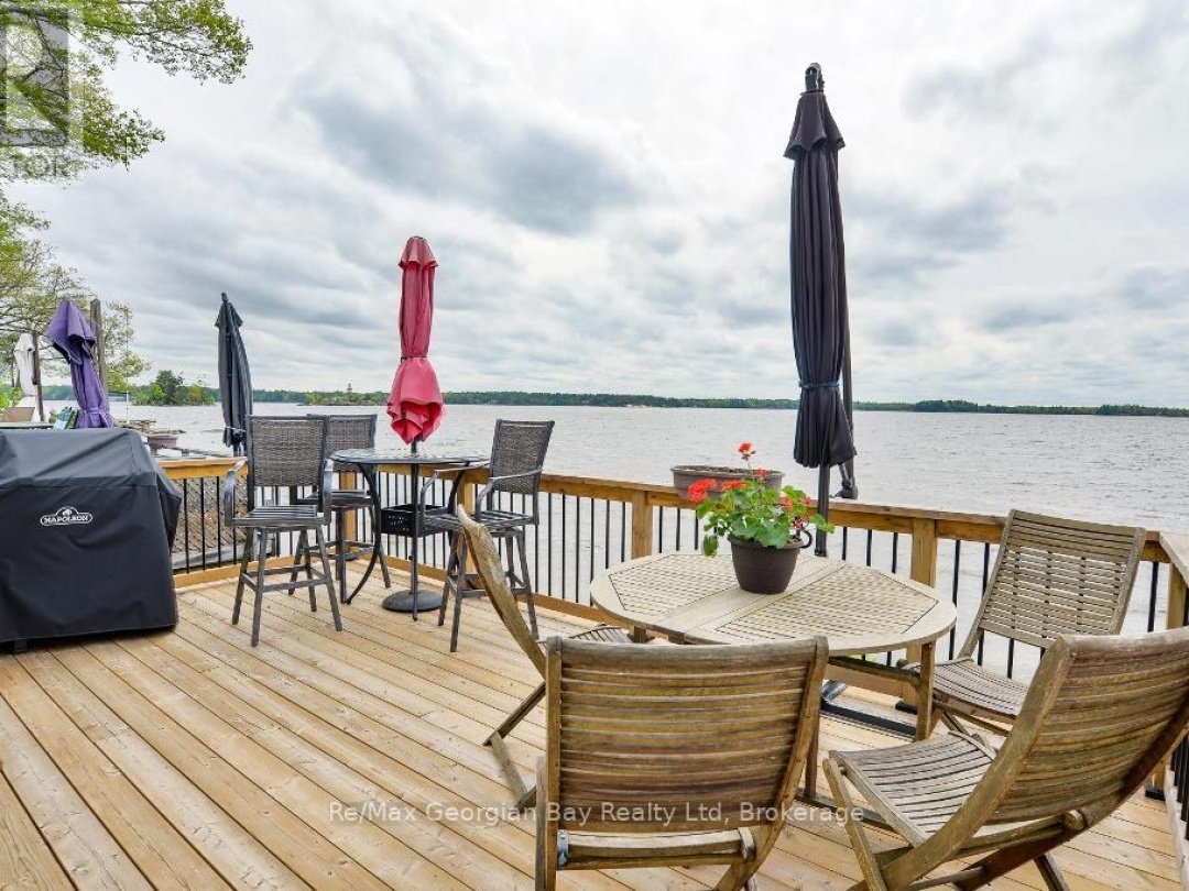 1230 GRANDVIEW LODG ROAD, Sparrow Lake