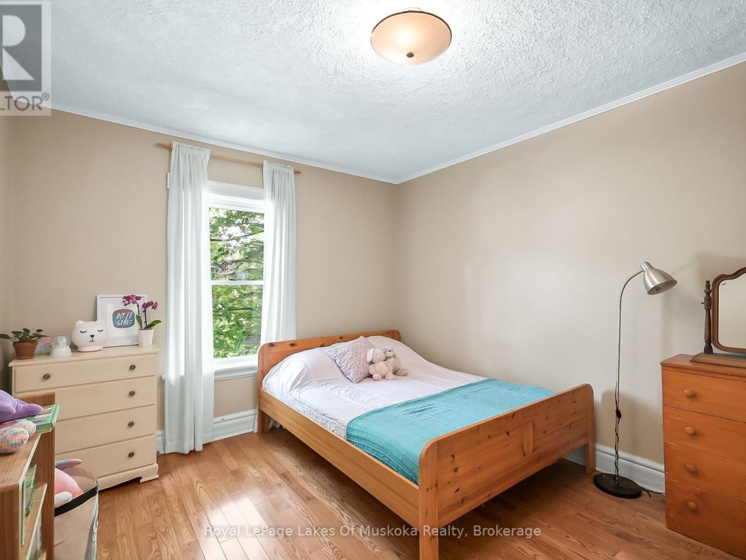 98 MUSKOKA ROAD, 