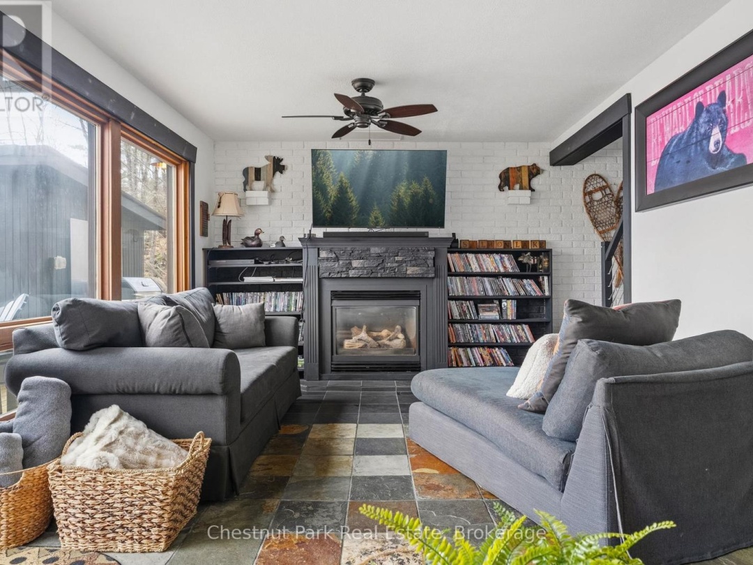 305 SALMON LAKE ROAD, Salmon Lake