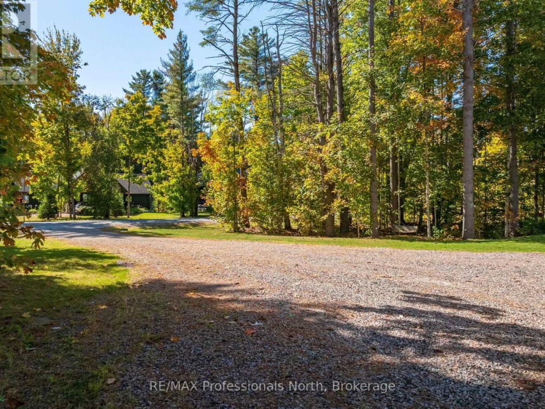 1034 XAVIER STREET, Gravenhurst (Morrison)