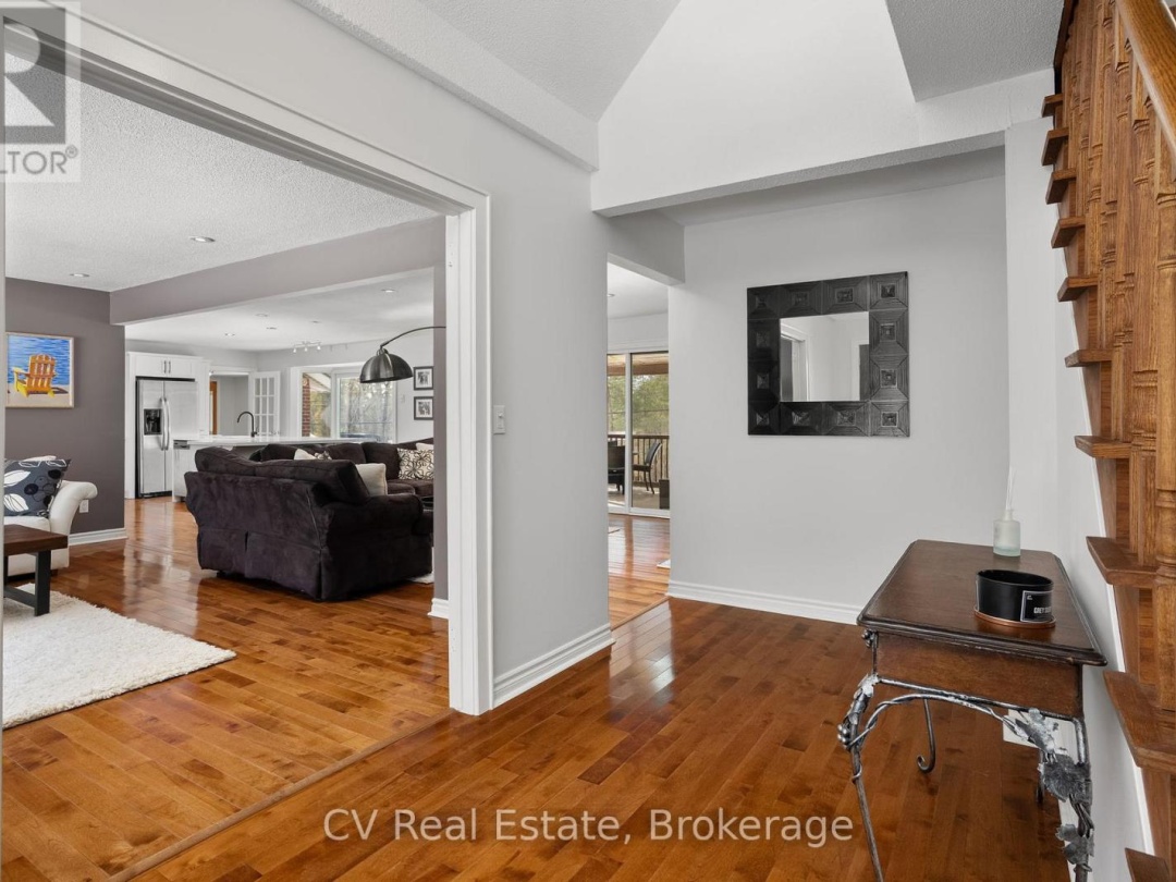 1343 NORTH MULDREW LAKE ROAD, Muldrew-North Lake