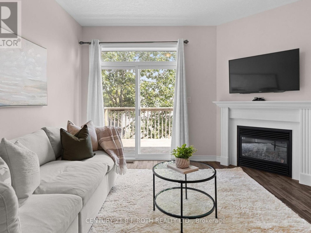 8 CANTERBURY CIRCLE, 